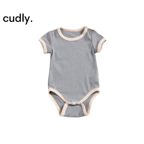 Summer Baby Triangle Romper 0-3M – Stylish Solid Colored Infant Bodysuit